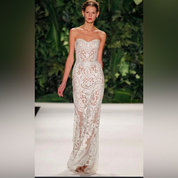 Naeem Khan Wedding Dress - Picture 1 of 4